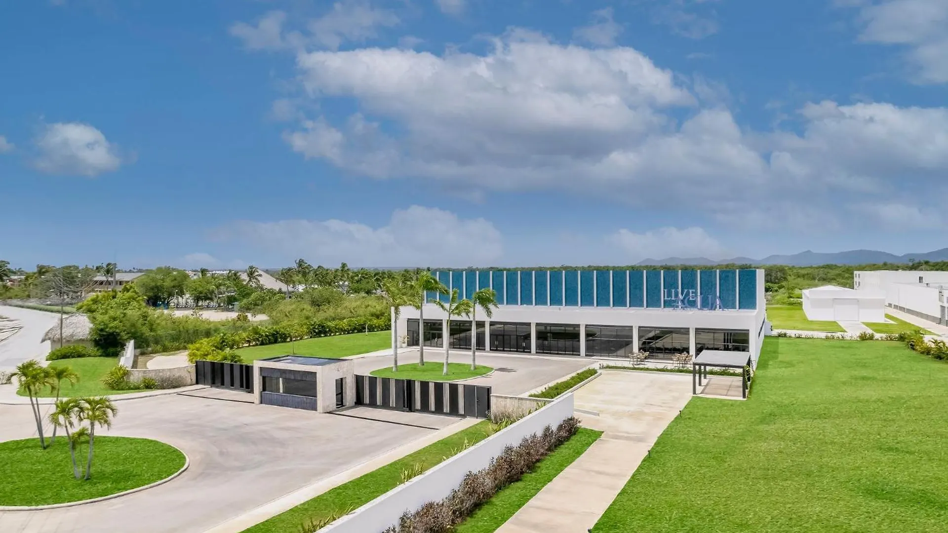 Live Aqua Punta Cana (Adults Only)