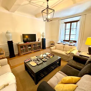 https://tintori-elegant.it-tuscanyhotel.com