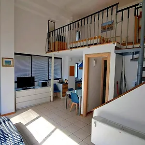 https://gemme-fiorentine-apartments-in-front-of-the-train.it-tuscanyhotel.com