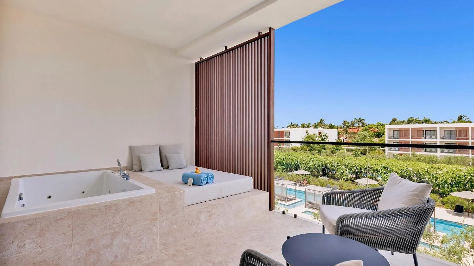 Live Aqua Punta Cana (Adults Only)